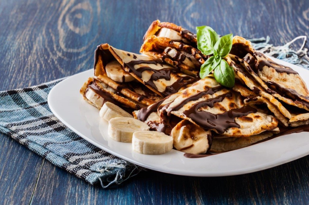 Crepes-With-Banana-And-Chocolate BS