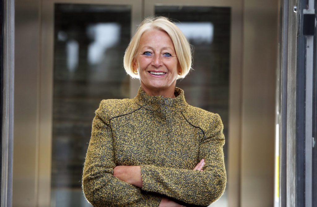 16.11.15 mh Shirley DavisFox MBE 65