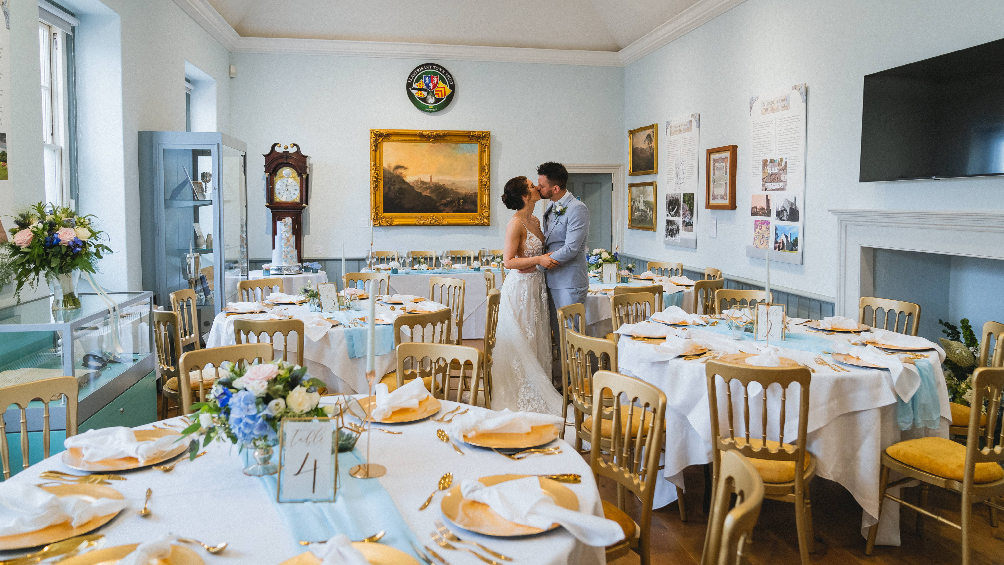 Llantrisant-guild-hall-wedding-photography-15