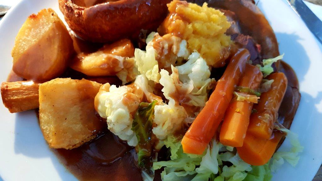 Review: Sunday Lunch At Hilary & Iain’s, Ogmore
