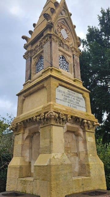 The Randall Memorial, Bridgend